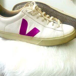 Veja Sneakers
